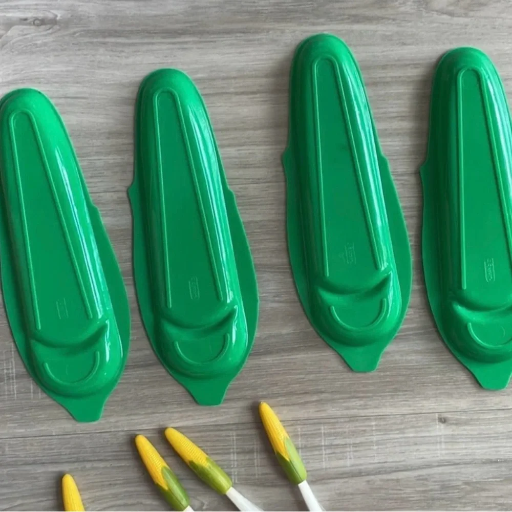Set of 4 – Reusable Corn on the Cob Holders for BBQ & Cookouts